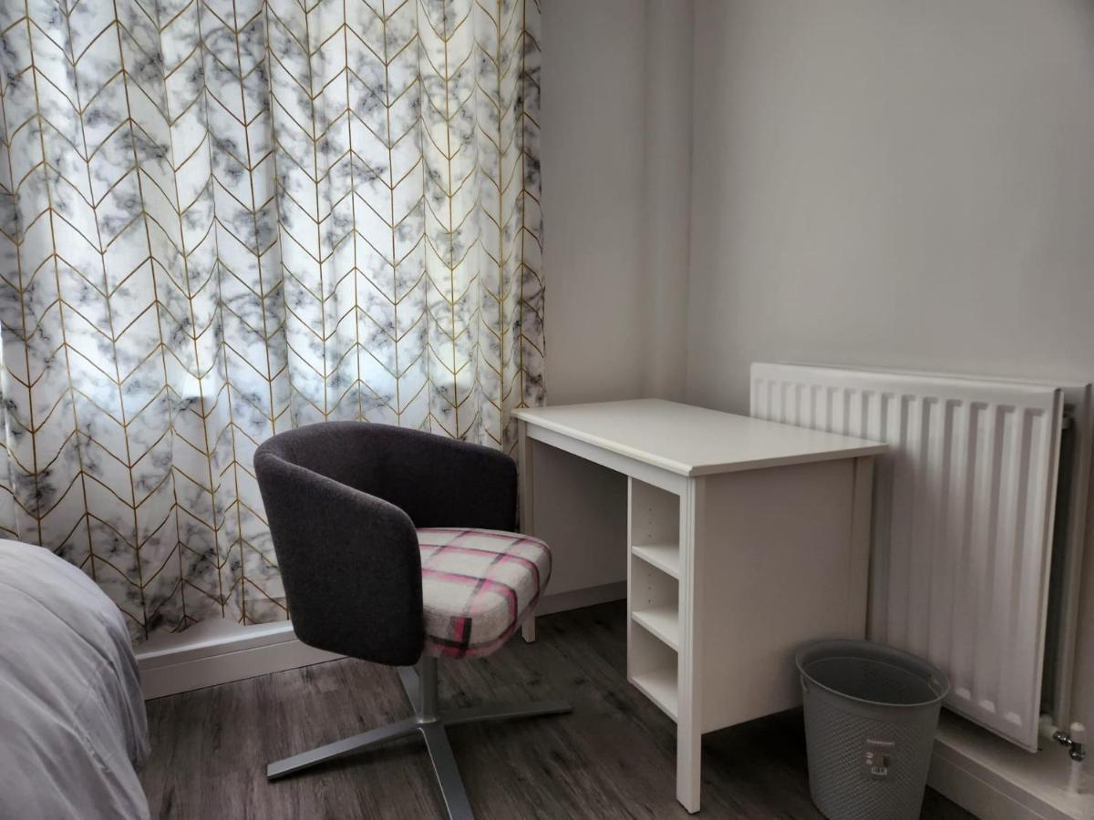 White House Ensuite Double Bedroom Warrington  Eksteriør bilde