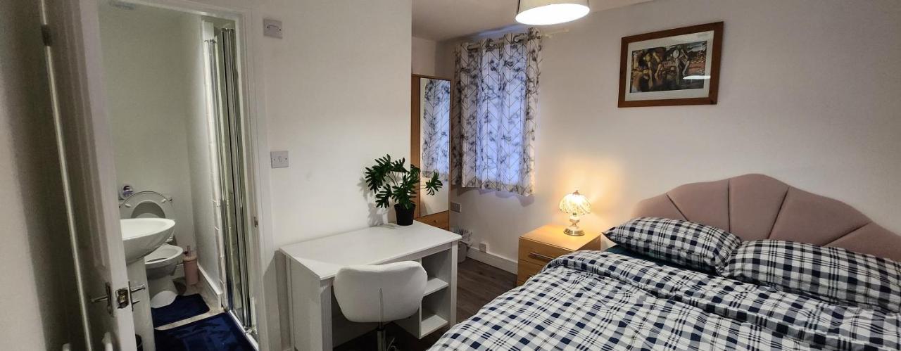 White House Ensuite Double Bedroom Warrington  Eksteriør bilde