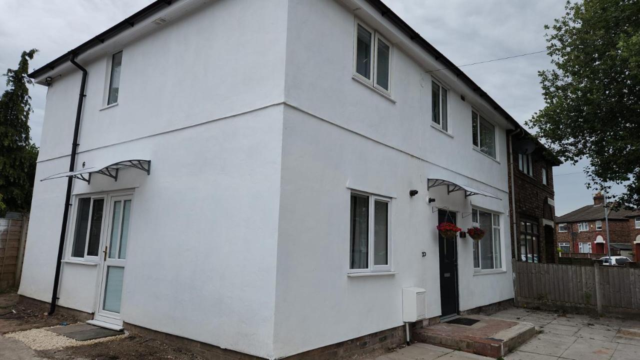 White House Ensuite Double Bedroom Warrington  Eksteriør bilde