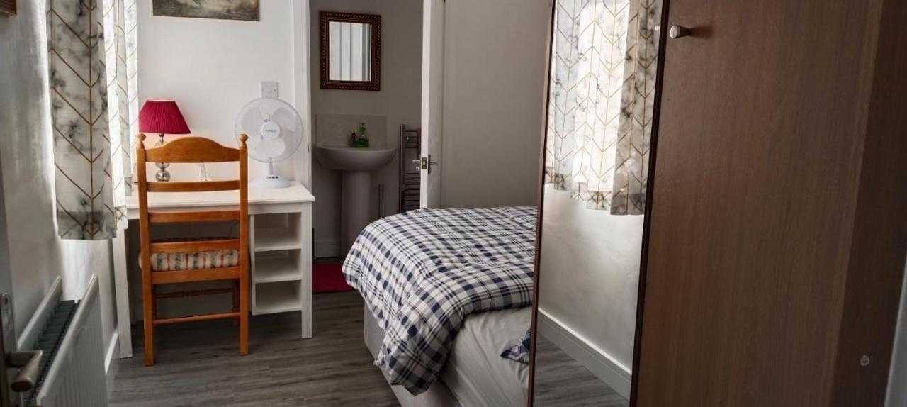 White House Ensuite Double Bedroom Warrington  Eksteriør bilde
