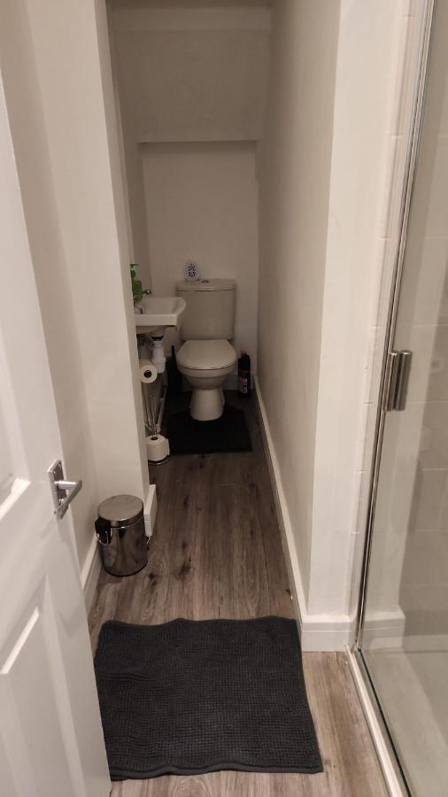 White House Ensuite Double Bedroom Warrington  Eksteriør bilde